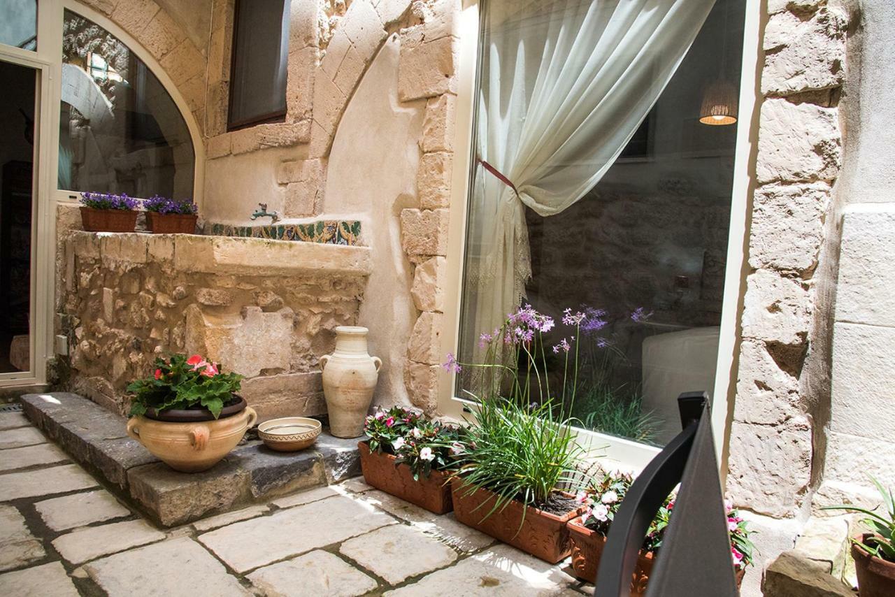Ortigia Ancient House Apartment Syracuse Ngoại thất bức ảnh