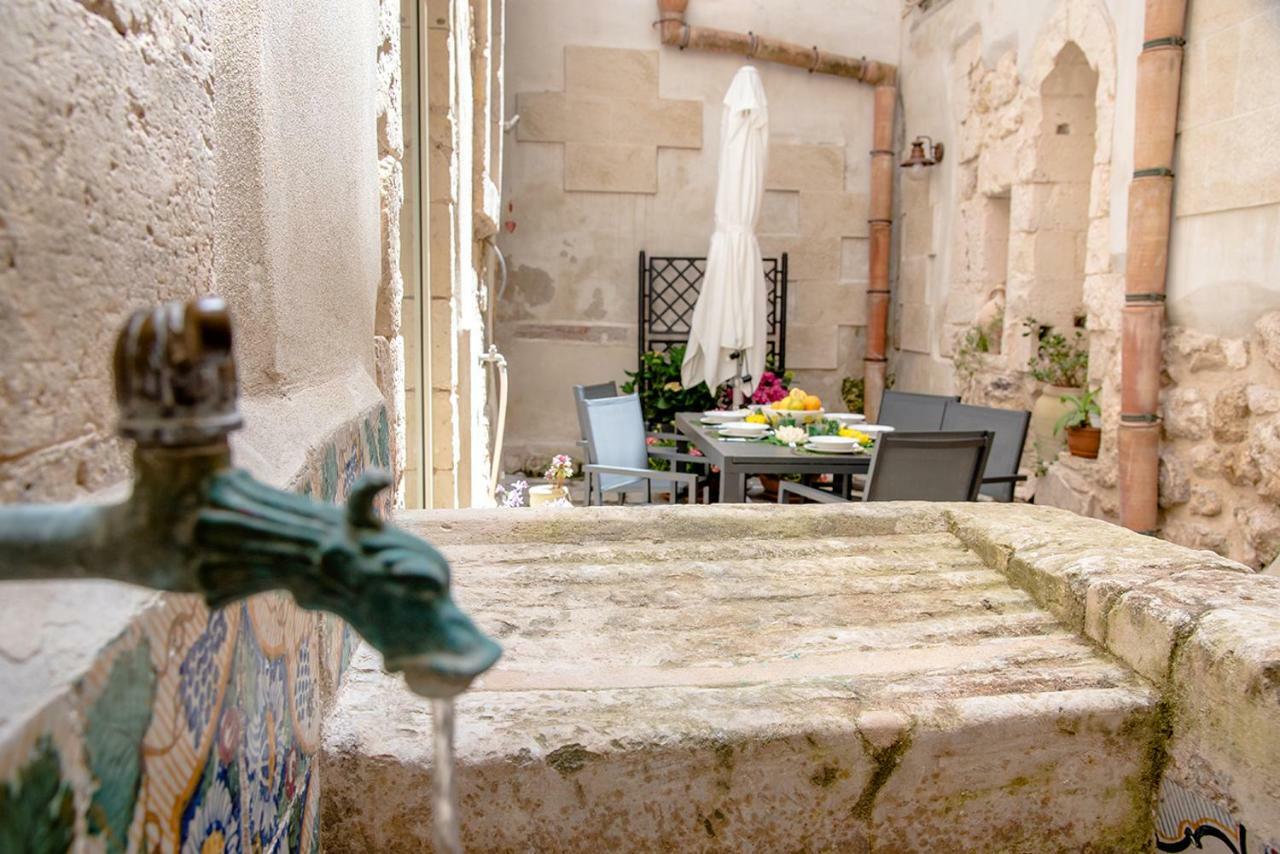 Ortigia Ancient House Apartment Syracuse Ngoại thất bức ảnh